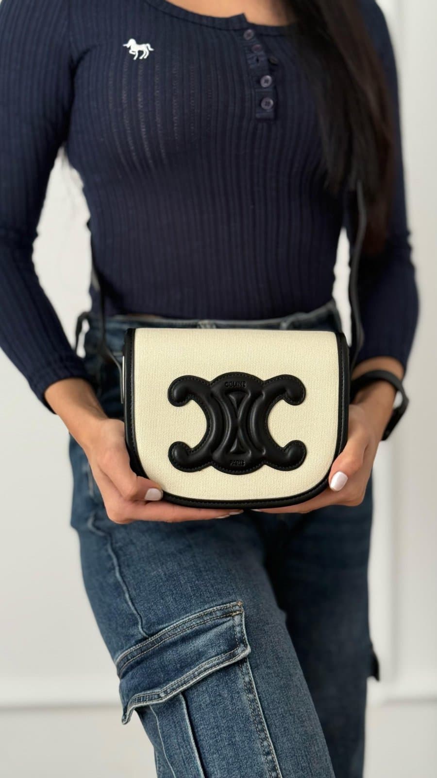 حقيبة Celine Folco Cuir Triomphe Bag اسود بيج حجم صغير